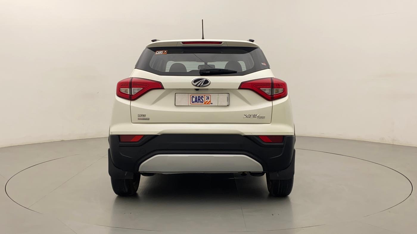 2022 Mahindra XUV300 W8 (O) 1.2 PETROL AMT, Petrol, Automatic, 31,369 km, Back/Rear