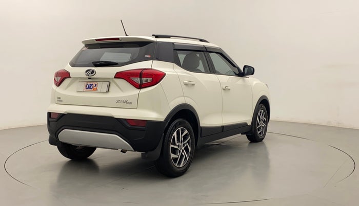 2022 Mahindra XUV300 W8 (O) 1.2 PETROL AMT, Petrol, Automatic, 31,369 km, Right Back Diagonal