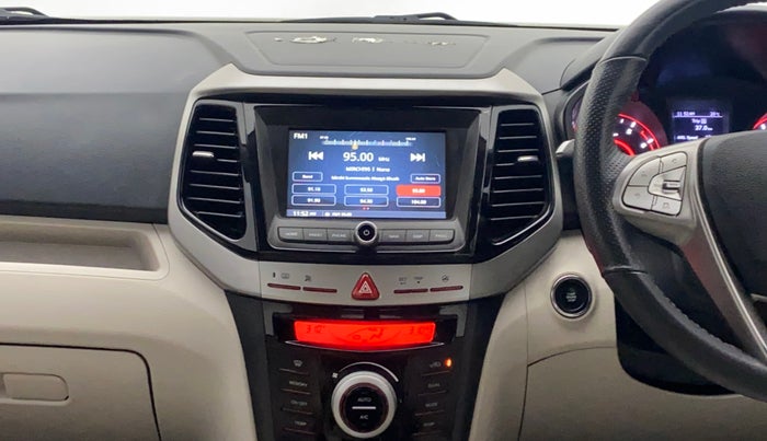 2022 Mahindra XUV300 W8 (O) 1.2 PETROL AMT, Petrol, Automatic, 31,369 km, Air Conditioner