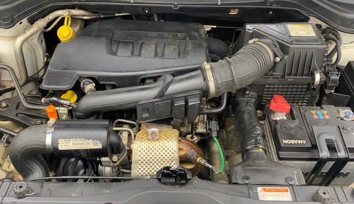 2022 Mahindra XUV300 W8 (O) 1.2 PETROL AMT, Petrol, Automatic, 31,369 km, Open Bonet