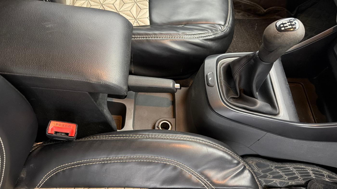 2020 Tata ALTROZ XE PETROL, Petrol, Manual, 51,027 km, Gear Lever