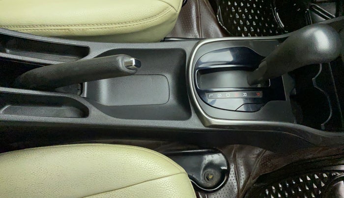 2014 Honda City SV CVT PETROL, Petrol, Automatic, 57,631 km, Gear Lever