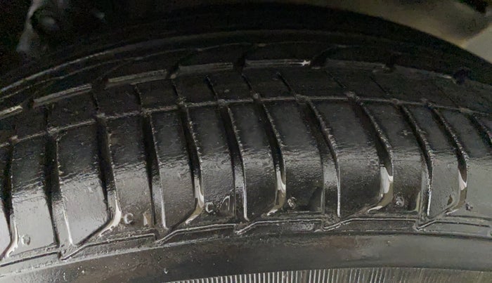 2014 Honda City SV CVT PETROL, Petrol, Automatic, 57,631 km, Left Rear Tyre Tread
