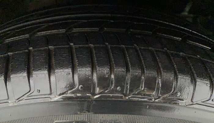 2014 Honda City SV CVT PETROL, Petrol, Automatic, 57,631 km, Right Front Tyre Tread