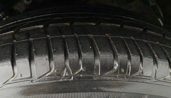 2014 Honda City SV CVT PETROL, Petrol, Automatic, 57,631 km, Left Front Tyre Tread
