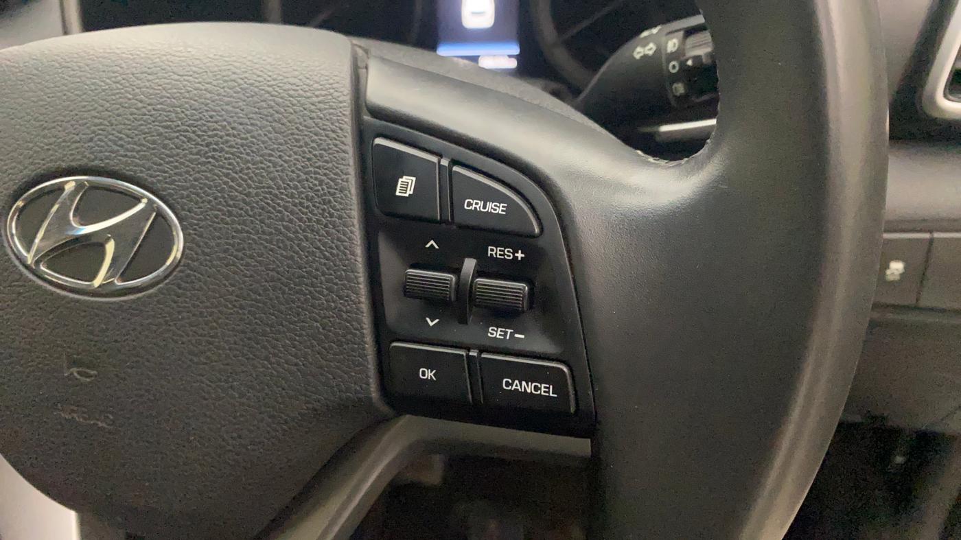 2020 Hyundai Tucson GLS 2WD AT PETROL, Petrol, Automatic, 28,663 km, Adaptive Cruise Control