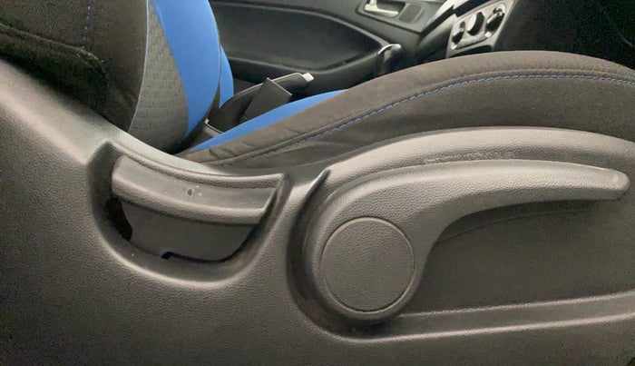 2019 Hyundai i20 Active 1.2 S, Petrol, Manual, 1,35,263 km, Driver Side Adjustment Panel