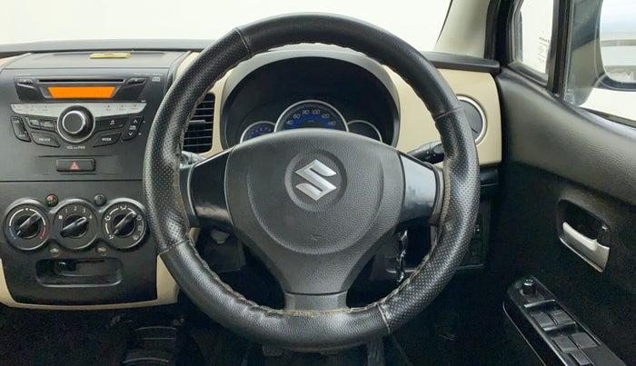 2017 Maruti Wagon R 1.0 VXI, Petrol, Manual, 42,002 km, Steering Wheel Close Up