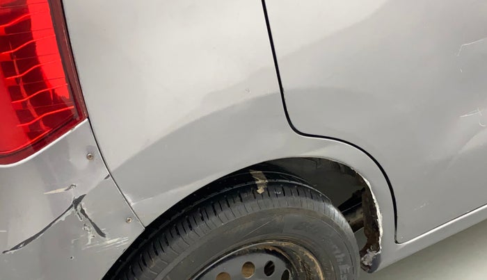 2017 Maruti Wagon R 1.0 VXI, Petrol, Manual, 42,002 km, Right quarter panel - Minor scratches
