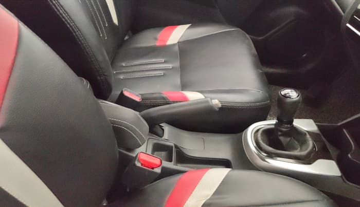 2019 Honda WR-V 1.2L I-VTEC VX MT, CNG, Manual, 44,915 km, Gear Lever