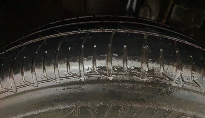 2017 Tata Tiago XTA PETROL, Petrol, Automatic, 36,388 km, Right Front Tyre Tread