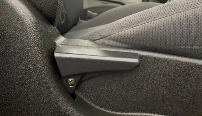 2017 Tata Tiago XTA PETROL, Petrol, Automatic, 36,388 km, Driver Side Adjustment Panel