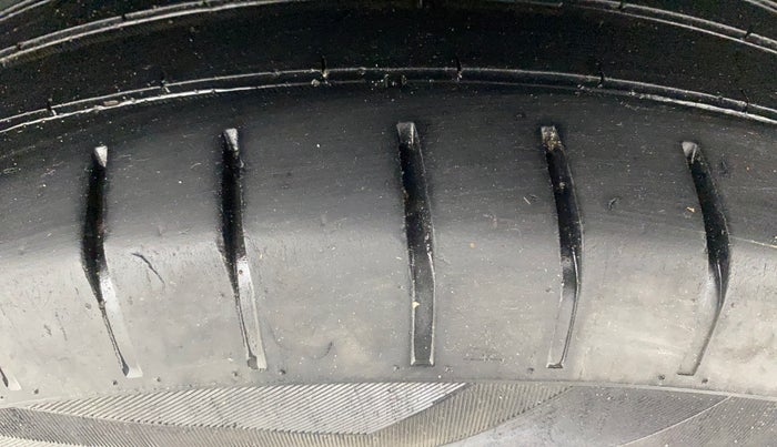 2019 Maruti Swift ZDI AMT, Diesel, Automatic, 48,455 km, Left Rear Tyre Tread