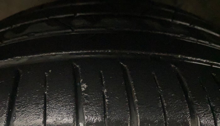 2021 Hyundai VENUE SX 1.0 TURBO, Petrol, Manual, 20,372 km, Left Front Tyre Tread