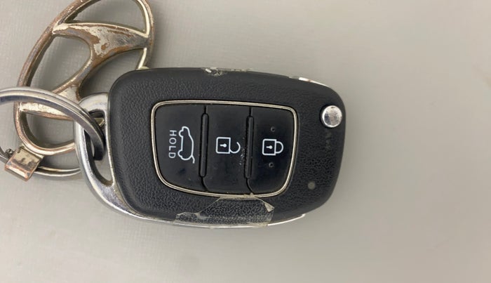 2021 Hyundai VENUE SX 1.0 TURBO, Petrol, Manual, 20,372 km, Key Close Up