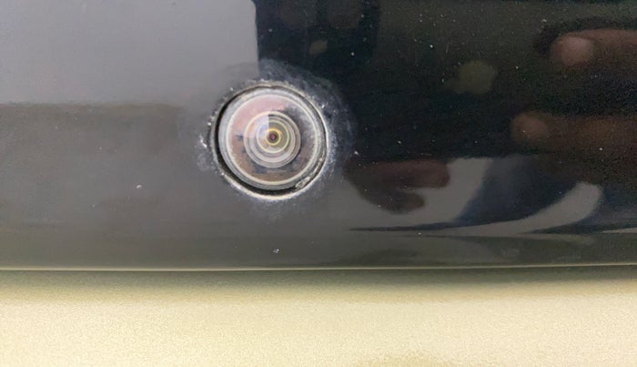 2022 Tata NEXON XZ PLUS (PREMIUM) KAZIRANGA PETROL, Petrol, Manual, 60,449 km, Parking Camera