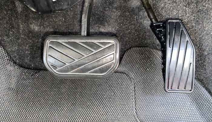 2018 Maruti Swift ZXI AMT, Petrol, Automatic, 5,251 km, Pedals