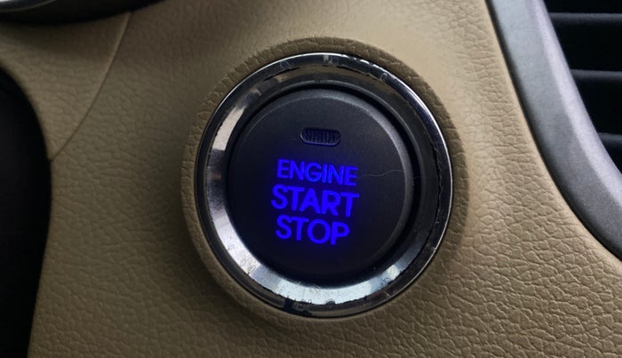 2014 Hyundai New Elantra 1.6 SX AT DIESEL, Diesel, Automatic, 1,02,277 km, Keyless Start/ Stop Button