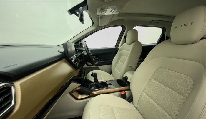 2022 Tata Harrier XZA PLUS JET 2.0L, Diesel, Automatic, 40,293 km, Right Side Front Door Cabin