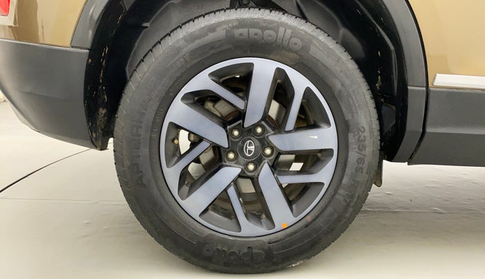 2022 Tata Harrier XZA PLUS JET 2.0L, Diesel, Automatic, 40,293 km, Right Rear Wheel