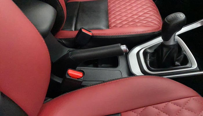 2023 KIA SONET HTK PLUS 1.0 IMT, Petrol, Manual, 9,922 km, Gear Lever