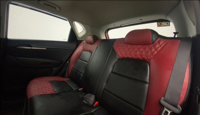 2023 KIA SONET HTK PLUS 1.0 IMT, Petrol, Manual, 9,922 km, Right Side Rear Door Cabin