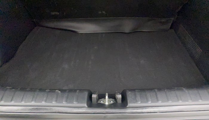 2023 KIA SONET HTK PLUS 1.0 IMT, Petrol, Manual, 9,922 km, Boot Inside