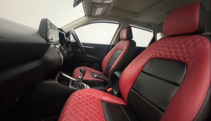 2023 KIA SONET HTK PLUS 1.0 IMT, Petrol, Manual, 9,922 km, Right Side Front Door Cabin