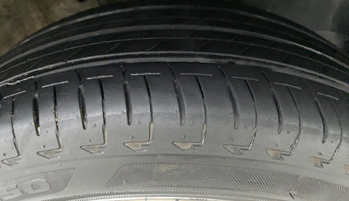 2018 Honda Amaze 1.2 EMT I VTEC, Petrol, Manual, 12,375 km, Right Front Tyre Tread