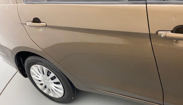 2017 Maruti Ciaz DELTA 1.4 MT PETROL, Petrol, Manual, 58,349 km, Right rear door - Slightly rusted