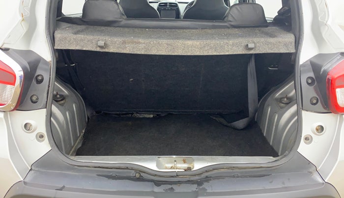 2017 Renault Kwid RXT 1.0, Petrol, Manual, 79,788 km, Boot Inside