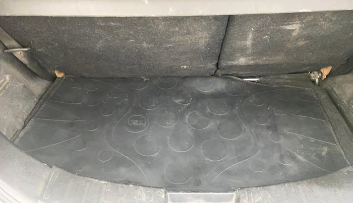 2015 Maruti Wagon R Stingray VXI, Petrol, Manual, 70,777 km, Boot Inside