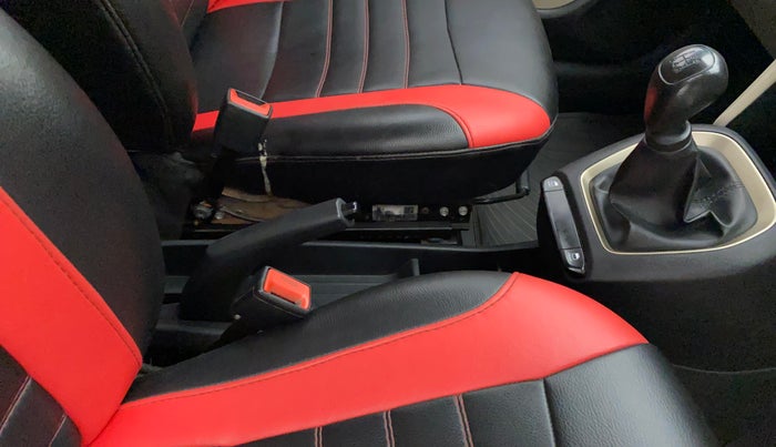 2019 Hyundai NEW SANTRO ERA EXECUTIVE, Petrol, Manual, 62,277 km, Gear Lever