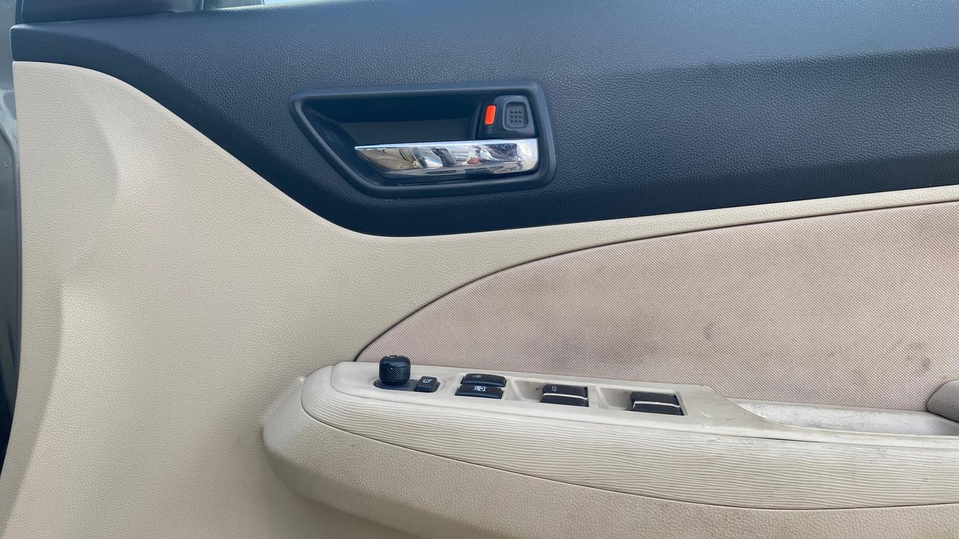 2022 Maruti Dzire VXI CNG, CNG, Manual, 92,558 km, Driver Side Door Panels Control