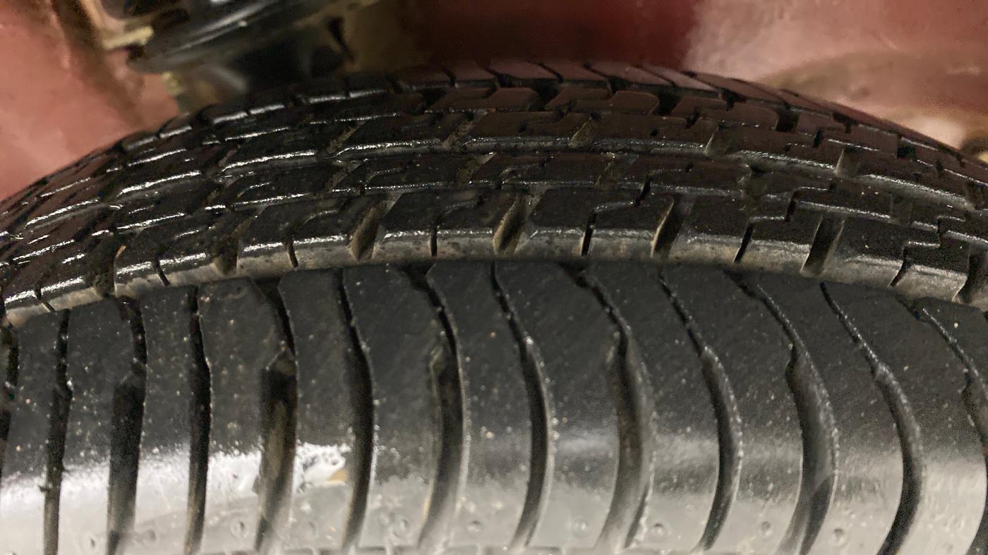 2018 Maruti Alto K10 VXI P, Petrol, Manual, 24,296 km, Right Front Tyre Tread