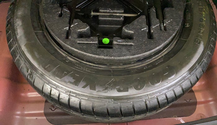 2016 Hyundai Creta SX PLUS 1.6 PETROL, Petrol, Manual, 73,582 km, Spare Tyre