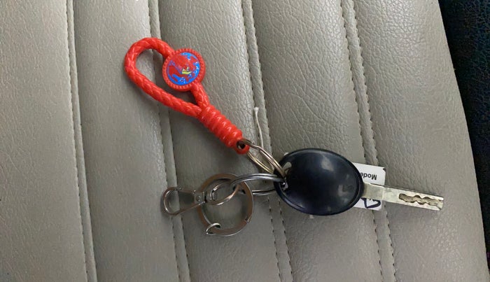 2023 Tata TIGOR XM CNG, CNG, Manual, 60,776 km, Key Close Up