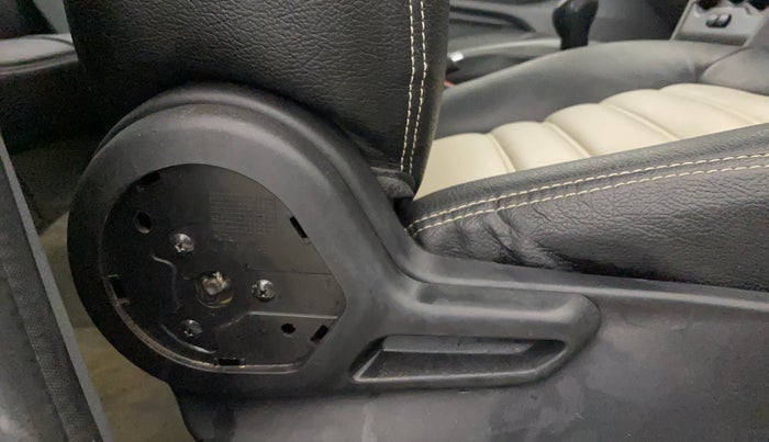 2023 Tata TIGOR XM CNG, CNG, Manual, 60,776 km, Driver Side Adjustment Panel