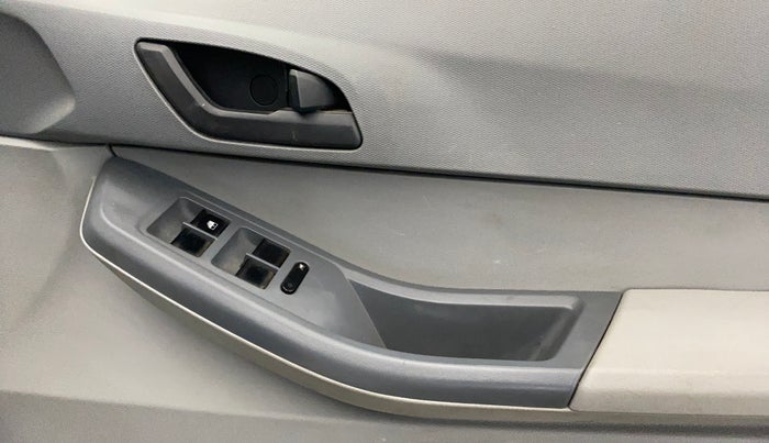 2023 Tata TIGOR XM CNG, CNG, Manual, 60,776 km, Driver Side Door Panels Control