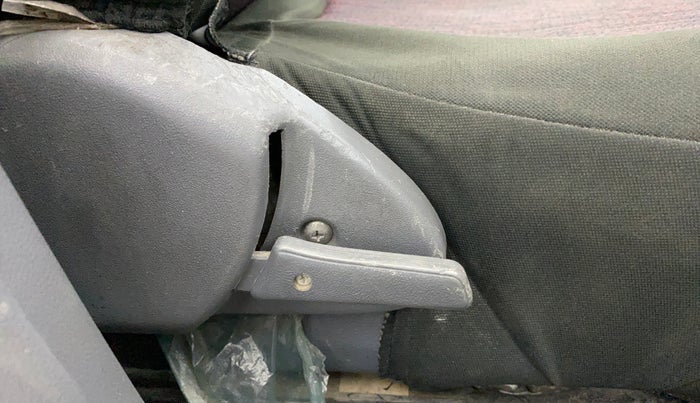 2015 Maruti Alto 800 LXI, Petrol, Manual, 61,598 km, Driver Side Adjustment Panel