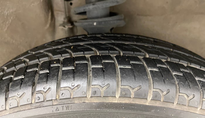 2012 Maruti Alto K10 VXI, Petrol, Manual, 46,241 km, Right Front Tyre Tread