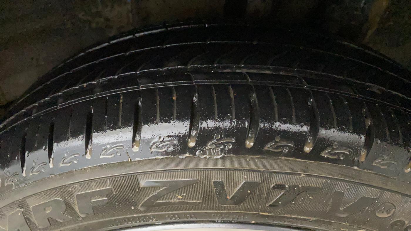 2024 Hyundai AURA SX 1.2 CNG, CNG, Manual, 7,796 km, Left Rear Tyre Tread