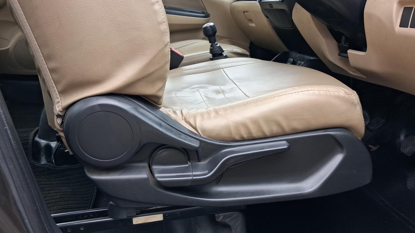 2021 Honda Amaze 1.2L I-VTEC VX, Petrol, Manual, 63,102 km, Driver Side Adjustment Panel