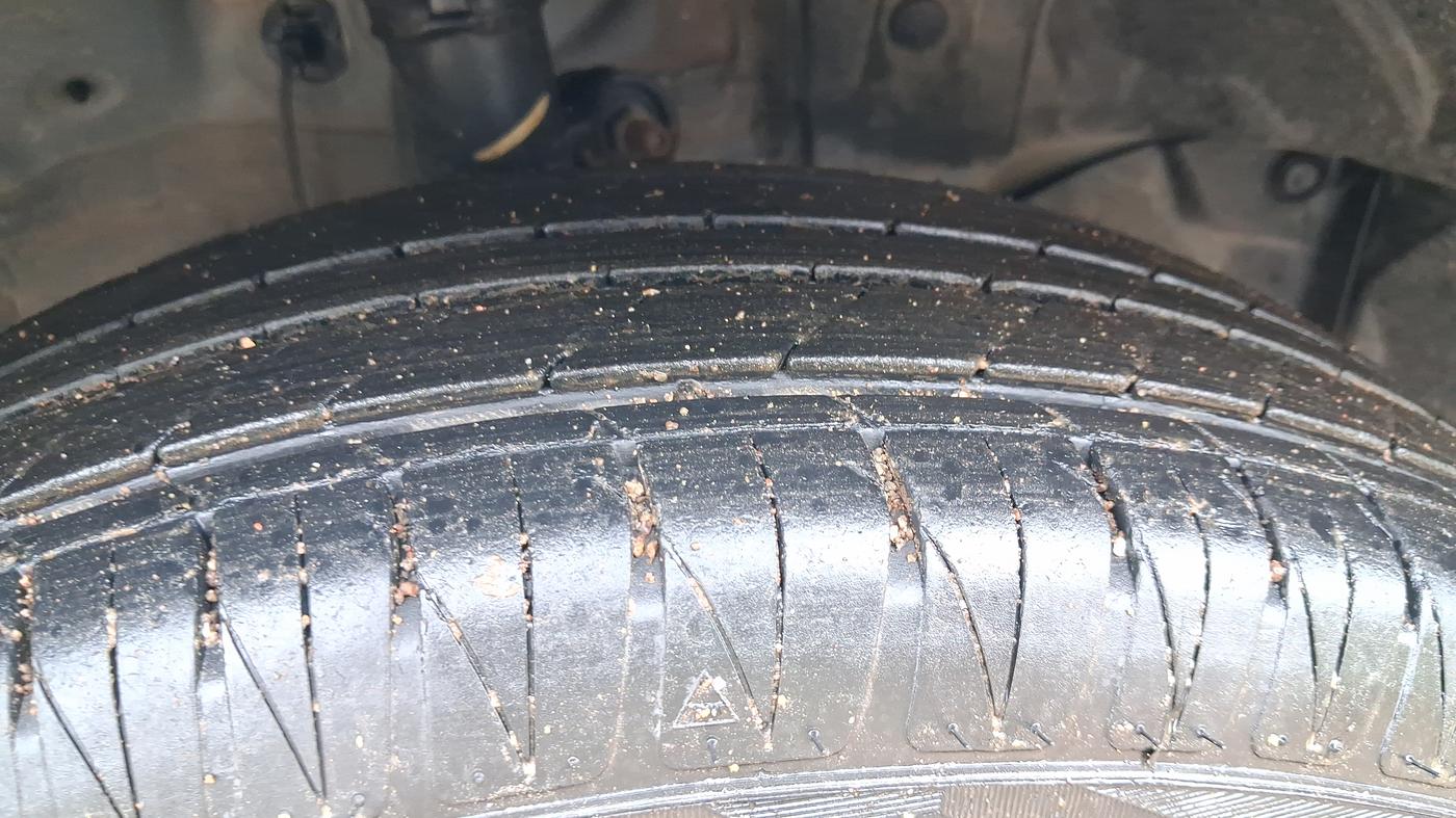 2021 Honda Amaze 1.2L I-VTEC VX, Petrol, Manual, 63,102 km, Right Front Tyre Tread