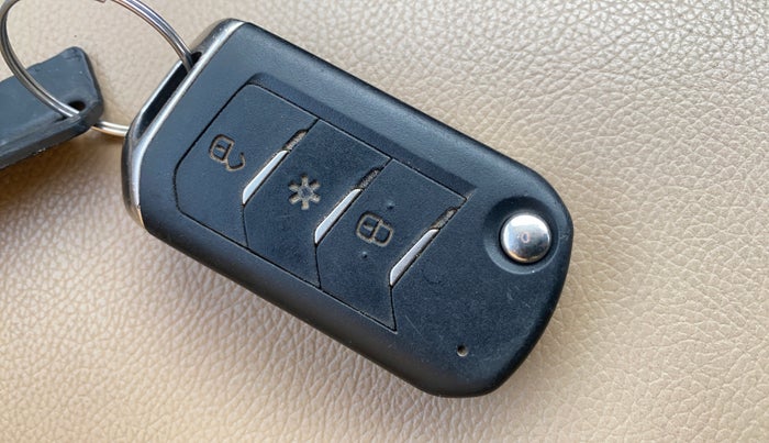 2022 Mahindra BOLERO NEO N 10 (O), Diesel, Manual, 42,523 km, Key Close Up