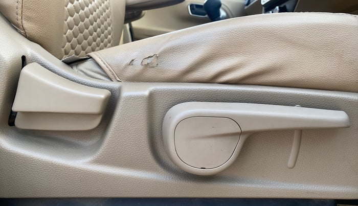 2022 Mahindra BOLERO NEO N 10 (O), Diesel, Manual, 42,523 km, Driver Side Adjustment Panel