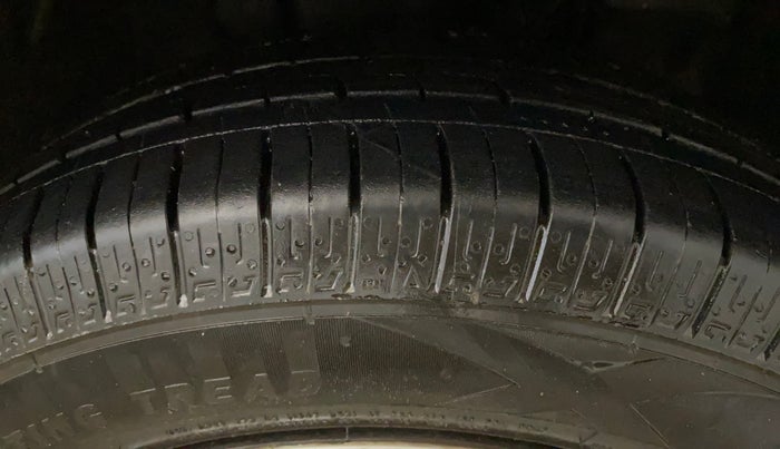 2023 Tata TIGOR XZ CNG, CNG, Manual, 25,420 km, Right Front Tyre Tread