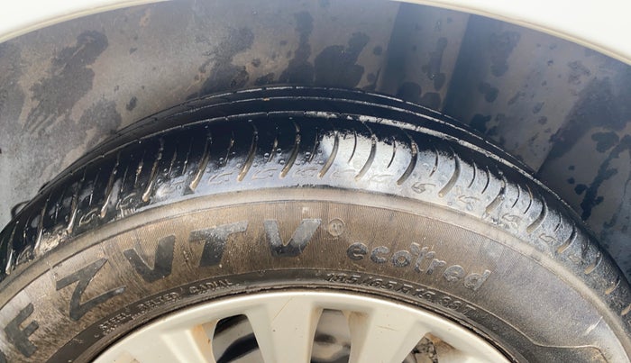 2018 Maruti Ciaz DELTA 1.4 MT PETROL, Petrol, Manual, 1,04,006 km, Left Rear Tyre Tread