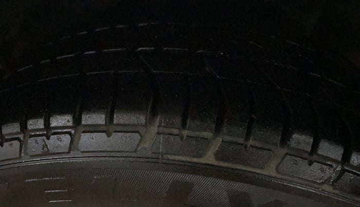 2013 Honda Amaze 1.5L I-DTEC EX, Diesel, Manual, 59,022 km, Left Rear Tyre Tread