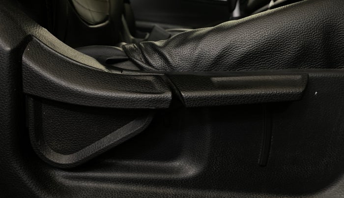 2022 KIA SELTOS HTK 1.5 PETROL, Petrol, Manual, 80,041 km, Driver Side Adjustment Panel